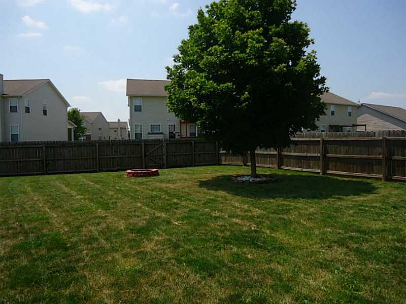 9761 Rhodes Lane Avon, IN 46123 - Photo 17 of 18