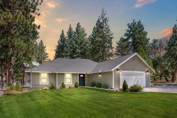 $399,000 | 17827 Fisher Place, Weed, CA 96094