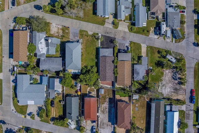 $1,995 | 13248 4th Street East, Unit A, Madeira Beach, FL 33708