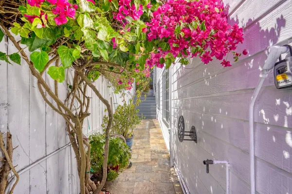 $1,198,000 | 446 Nevada Street, San Francisco, CA 94110