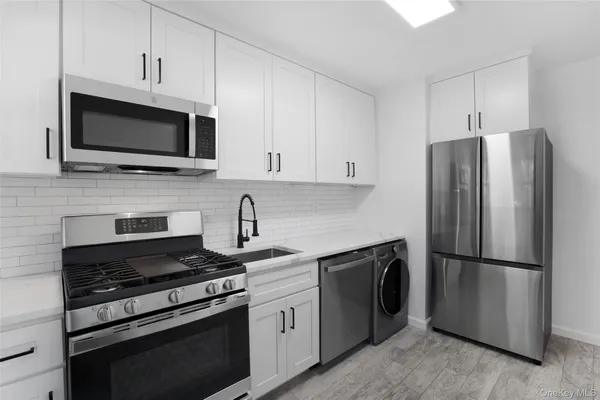 $409,000 | 220-74 75th Avenue, Unit 1 | Oakland Gardens