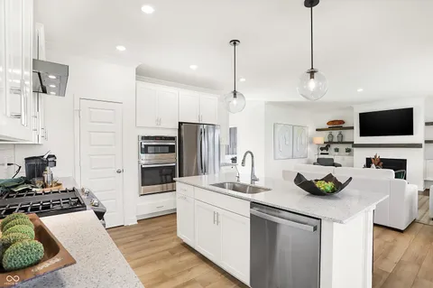 $624,372 | 466 Breakwater Drive, Plainfield, IN 46168
