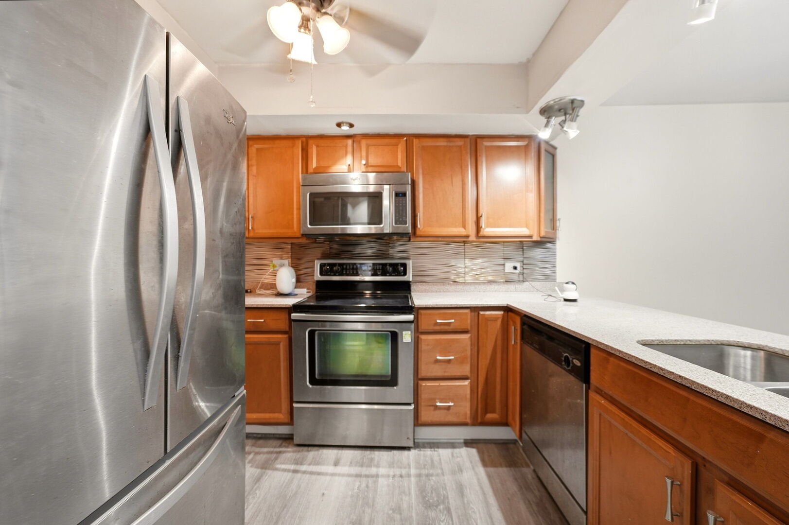 820 Elder Road, Unit 202 Homewood, IL 60430 - Photo 10 of 19 Gallery Image 10