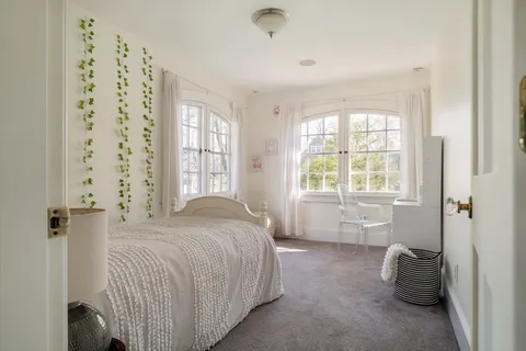 $3,099,000 | 10 Rangeley Road, Winchester, MA 01890