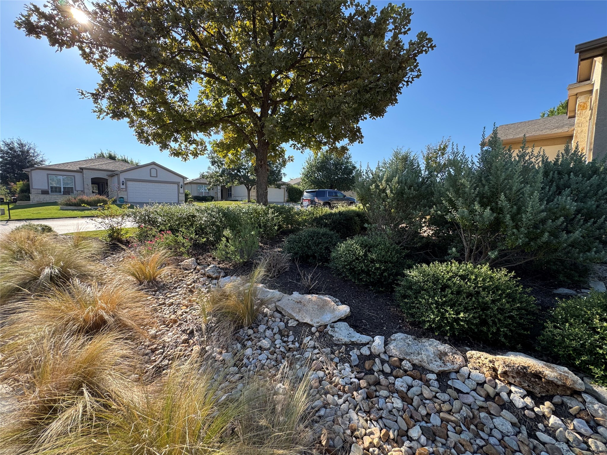 136 Prairie Creek Trail Georgetown, TX 78633 - Photo 29 of 31 a backyard of a house with a yard and outdoor seating