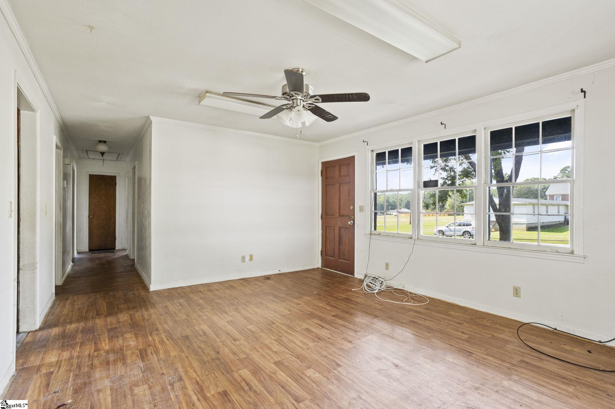 105 Meadowbrook Drive Fountain Inn, SC 29644 - Photo 2 of 16 Gallery Image 2