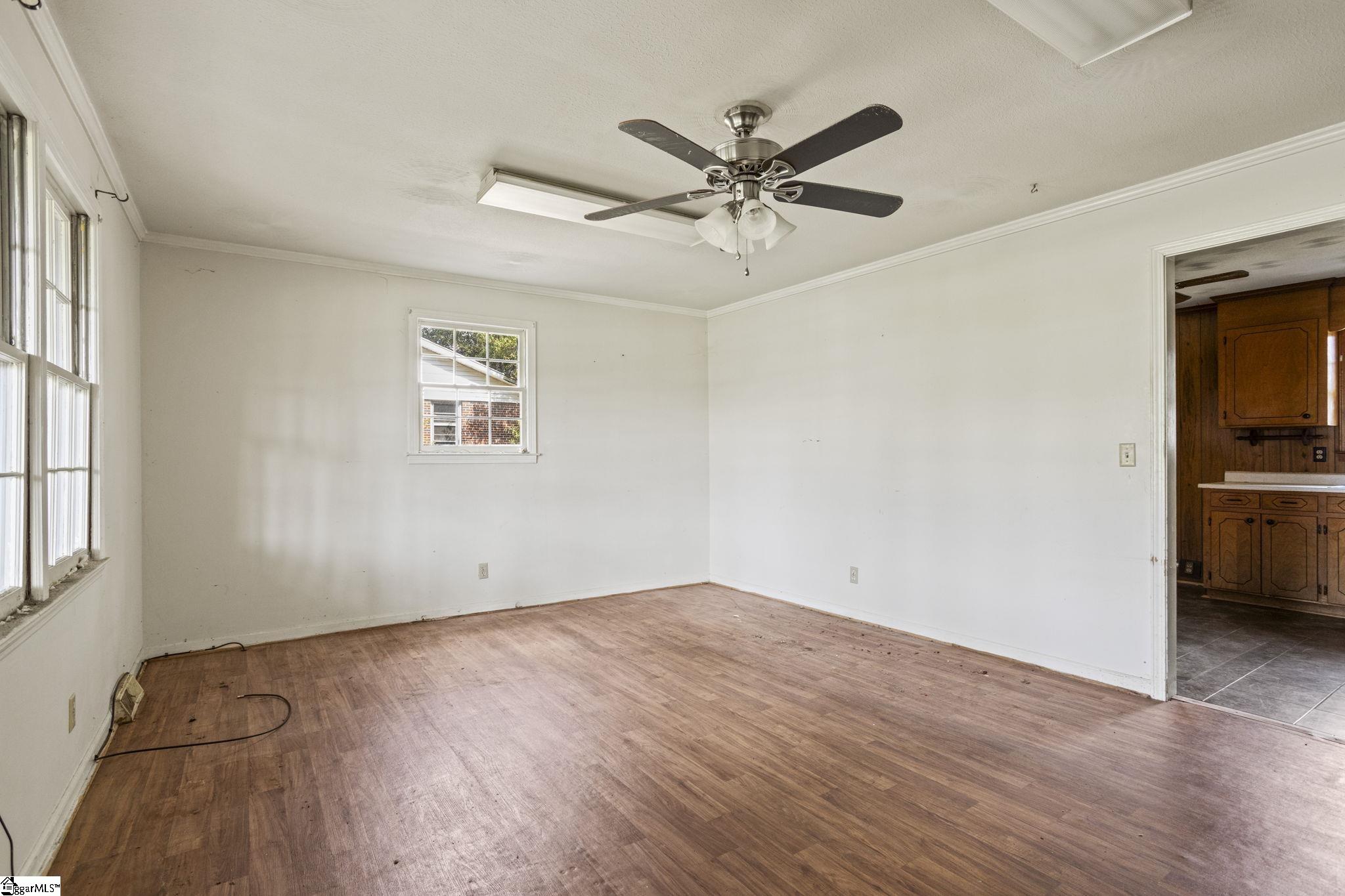 105 Meadowbrook Drive Fountain Inn, SC 29644 - Photo 3 of 16 Gallery Image 3