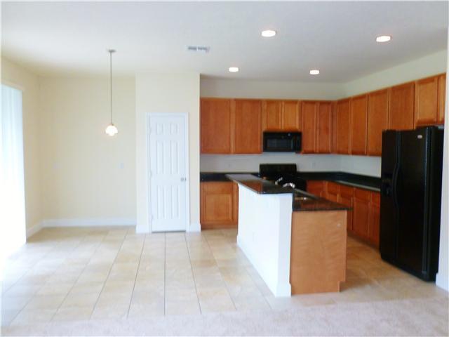 874 Southwest Commonwealth Road Port St. Lucie, FL 34953 - Photo 3 of 15 Kitchen