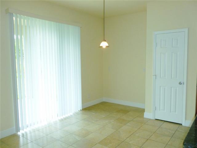 874 Southwest Commonwealth Road Port St. Lucie, FL 34953 - Photo 4 of 15 Breakfast Area