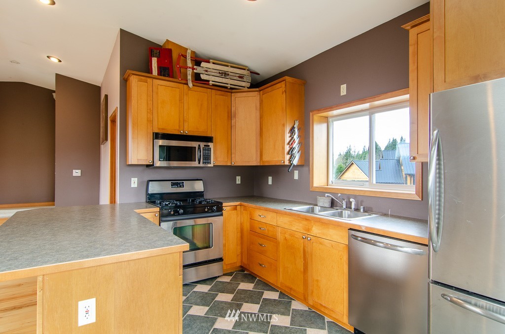 7525 Hickory Ridge Lane Ferndale, WA 98248 - Photo 30 of 32 Gallery Image 30