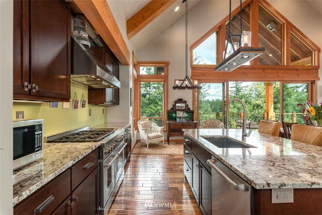 7525 Hickory Ridge Lane Ferndale, WA 98248 - Photo 5 of 32 Gallery Image 5