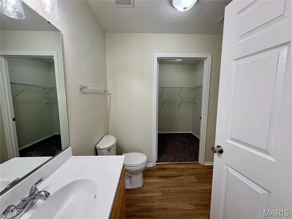 $189,900 | 816 Trade Winds Drive, Perryville, MO 63775