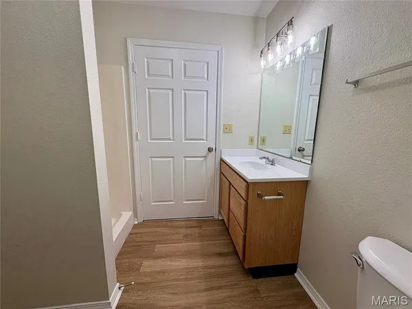 $189,900 | 816 Trade Winds Drive, Perryville, MO 63775