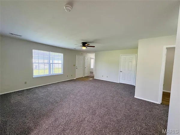 $189,900 | 816 Trade Winds Drive, Perryville, MO 63775
