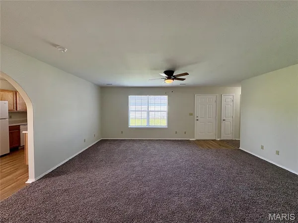 $189,900 | 816 Trade Winds Drive, Perryville, MO 63775