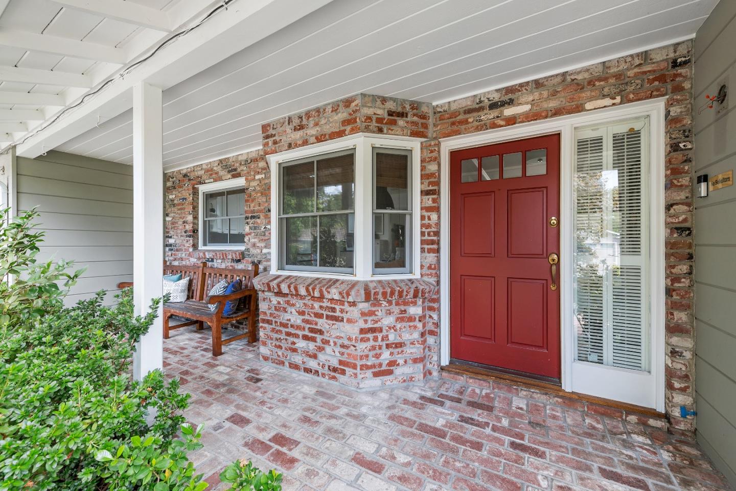 1340 Hillview Drive Menlo Park, CA 94025 - Photo 4 of 29 a view of sitting area in front of house