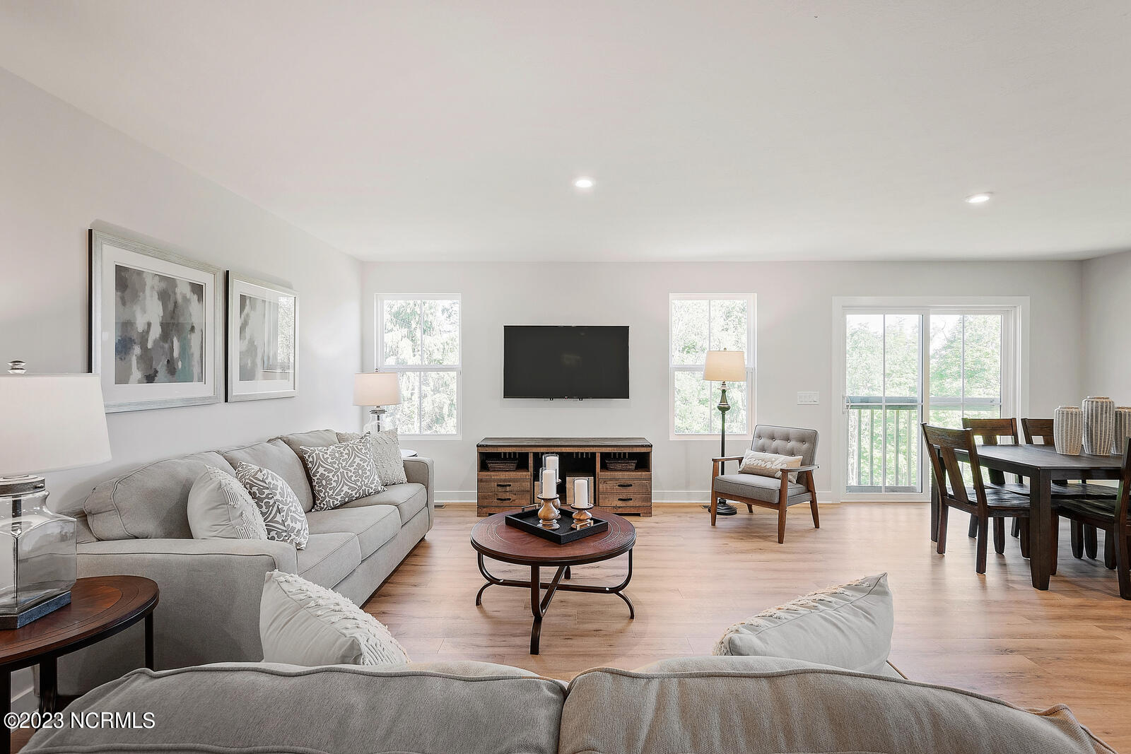 3085 Edgehill Drive Leland, NC 28451 - Photo 3 of 16 Greatroomdinning_10 (1)