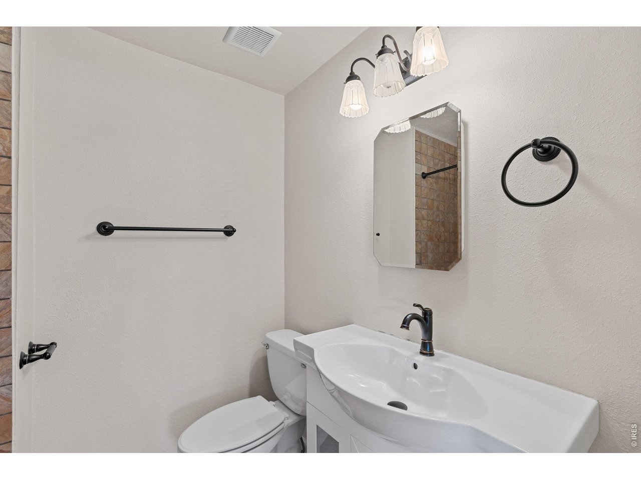 240 Main Street Lyons, CO 80540 - Photo 35 of 48