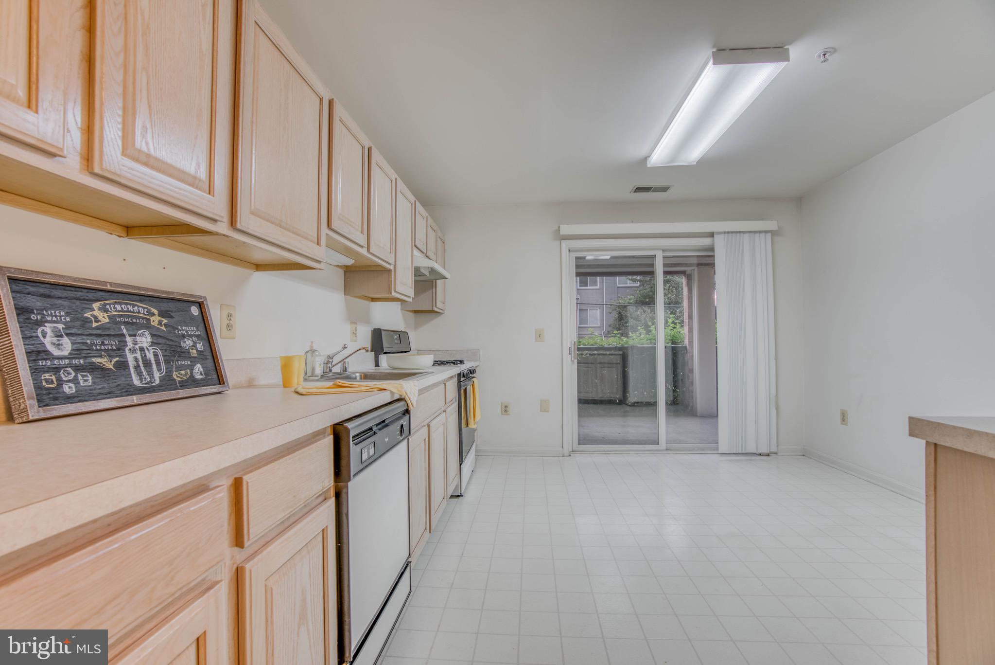 31 Lambourne Road, Unit 105 Baltimore, MD 21204 - Photo 6 of 18