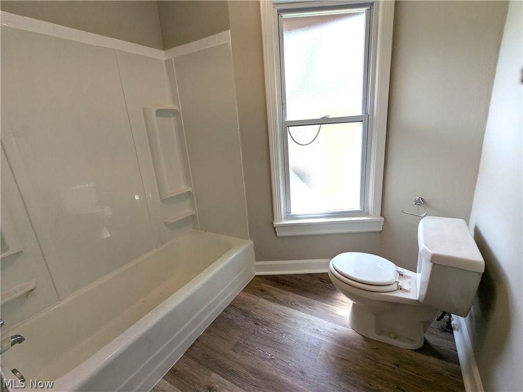 1462 Felton Road Cleveland, OH 44121 - Photo 11 of 21
