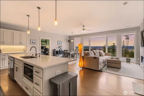 $675,000 | 120 Tillicum Drive, Chehalis, WA 98532