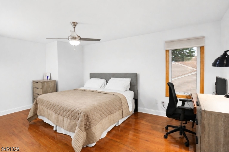 26 Benjamin Drive Springfield, NJ 07081 - Photo 5 of 27 Gallery Image 5