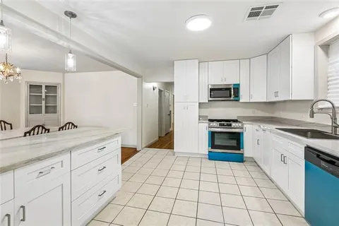 $385,000 | 1020 Red Allen Way, New Orleans, LA 70114