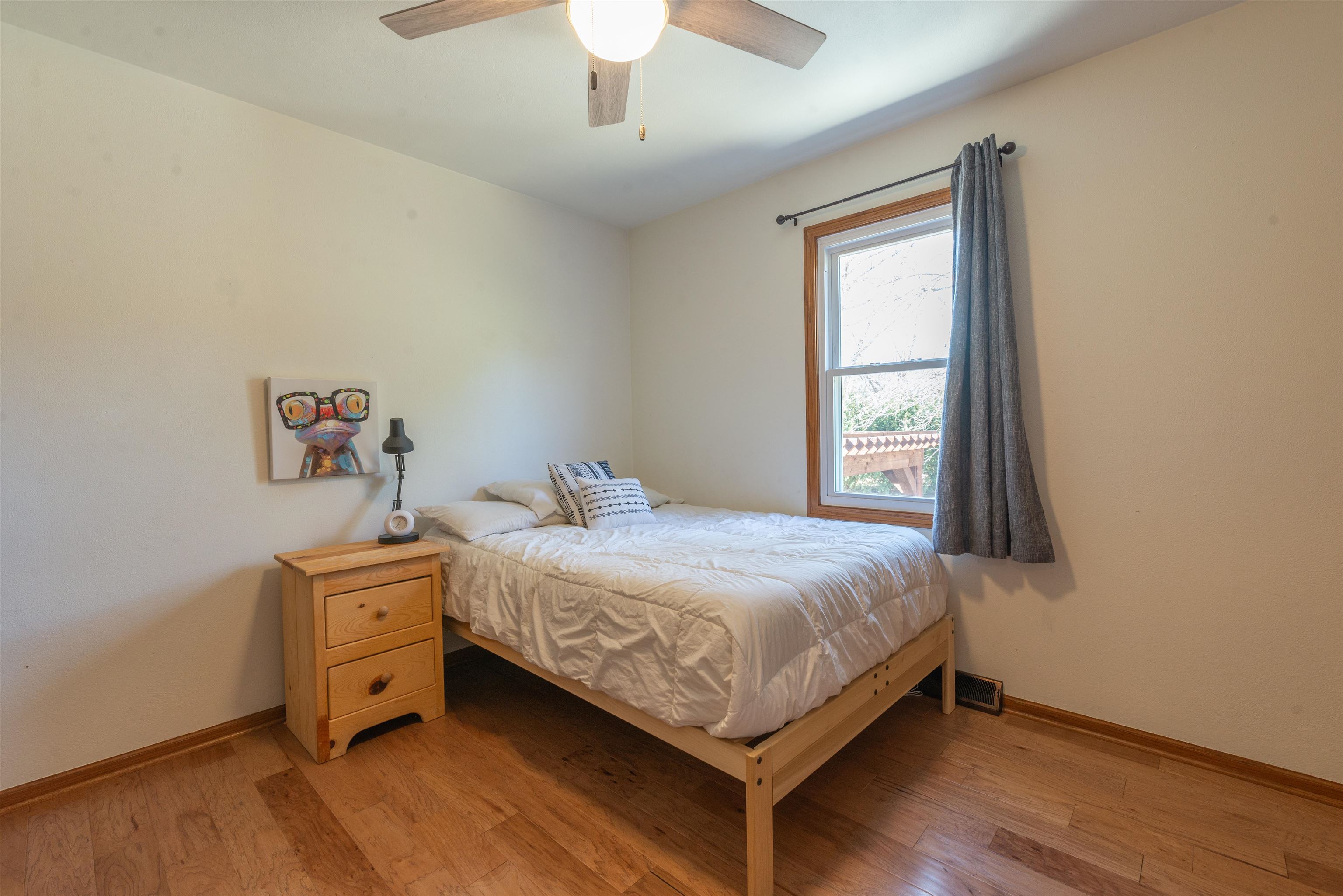 2210 Country Court Freeport, IL 61032 - Photo 11 of 41 a bedroom with a bed and a window
