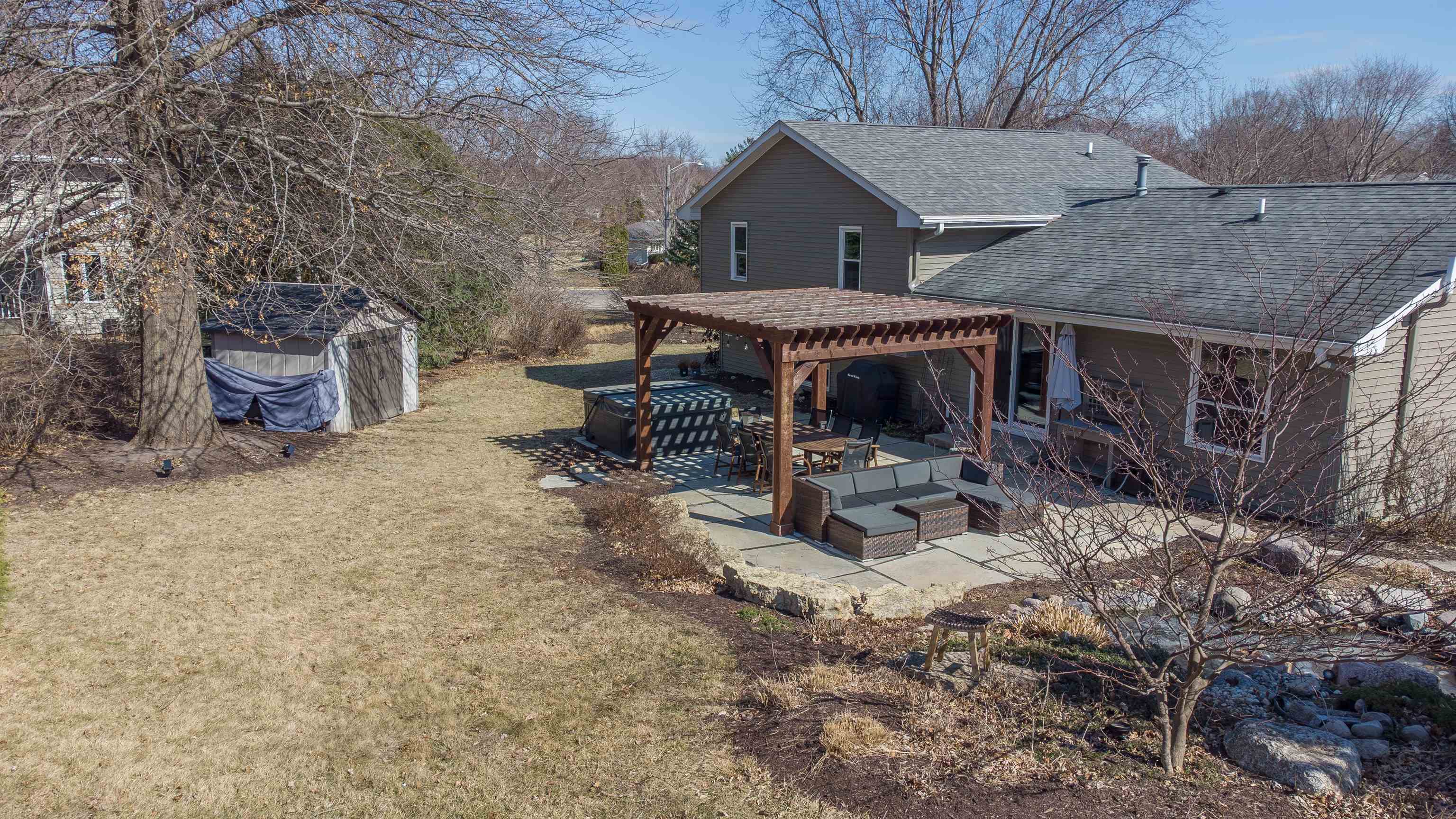 2210 Country Court Freeport, IL 61032 - Photo 36 of 41 a view of a house with a patio