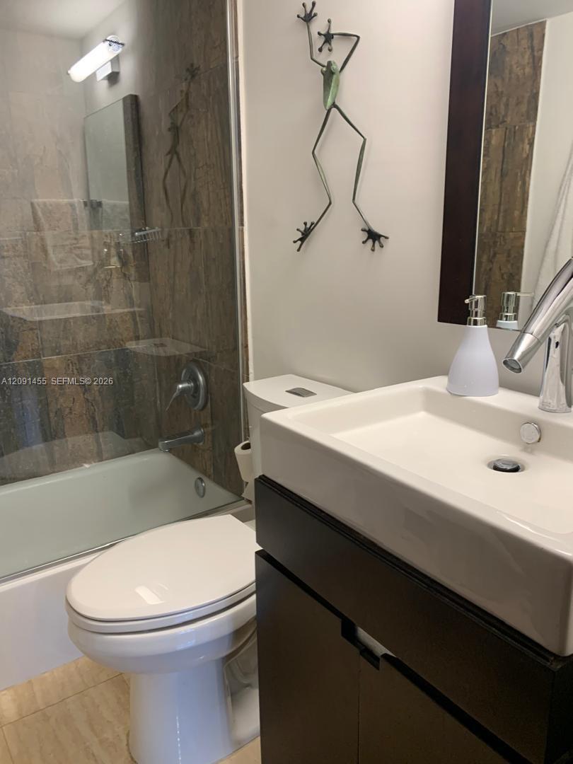 1500 Bay Road, Unit 546S Miami Beach, FL 33139 - Photo 23 of 25 Gallery Image 23