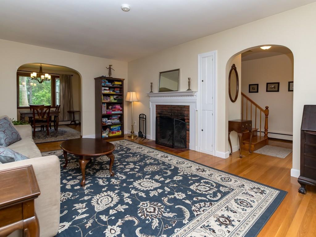 156 Ipswich Road Topsfield, MA 01983 - Photo 5 of 41 Gallery Image 5