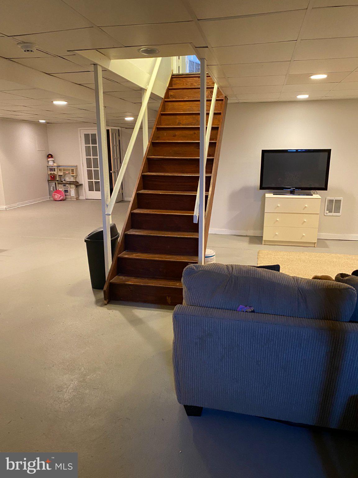 1328 Mettler Road Huntingdon Valley, PA 19006 - Photo 38 of 51