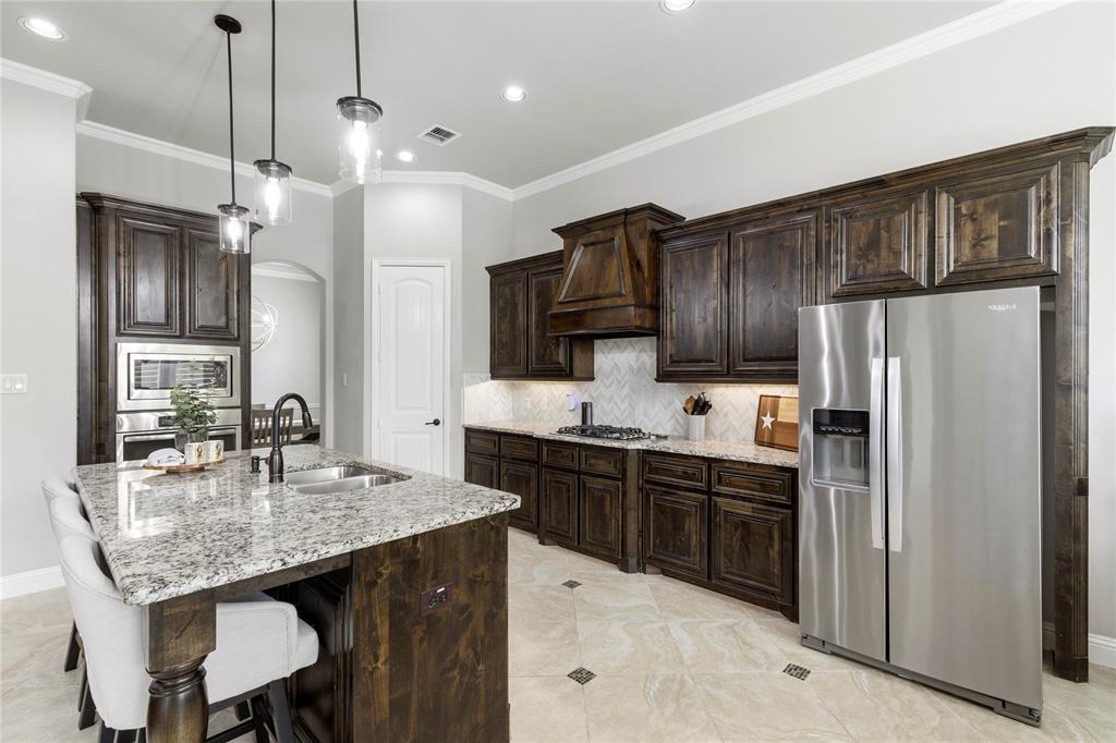 991 Rustic Lane Prosper, TX 75078 - Photo 10 of 38