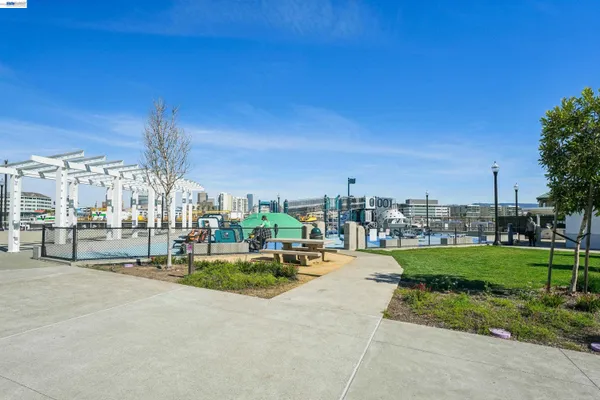 $749,000 | 2870 Derbyline Lane, Alameda, CA 94501