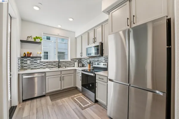 $749,000 | 2870 Derbyline Lane, Alameda, CA 94501