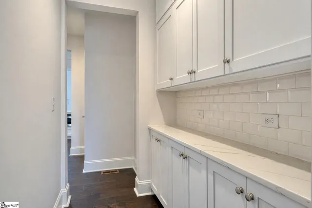 $1,199,999 | 763 Enoree River Place, Greer, SC 29651