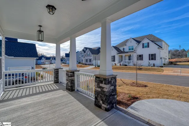 $1,199,999 | 763 Enoree River Place, Greer, SC 29651