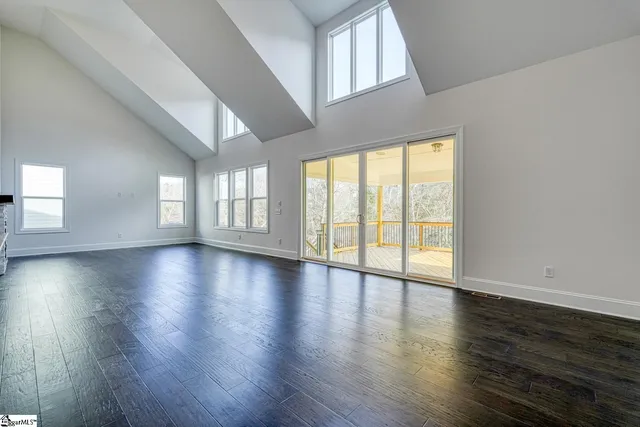 $1,199,999 | 763 Enoree River Place, Greer, SC 29651