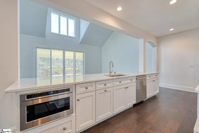 $1,199,999 | 763 Enoree River Place, Greer, SC 29651