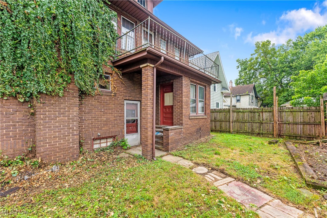 827 Amherst Road Northeast Massillon, OH 44646 - Photo 2 of 35 Gallery Image 2