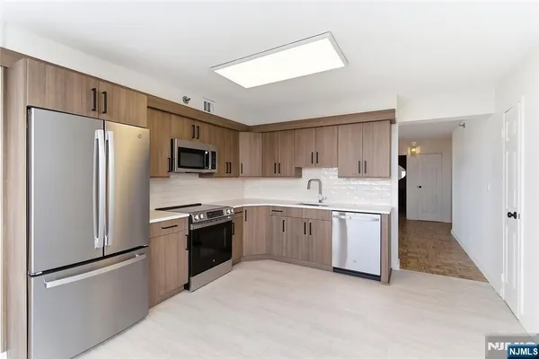 $360,000 | 326 Prospect Avenue, Unit 12A, Hackensack, NJ 07601