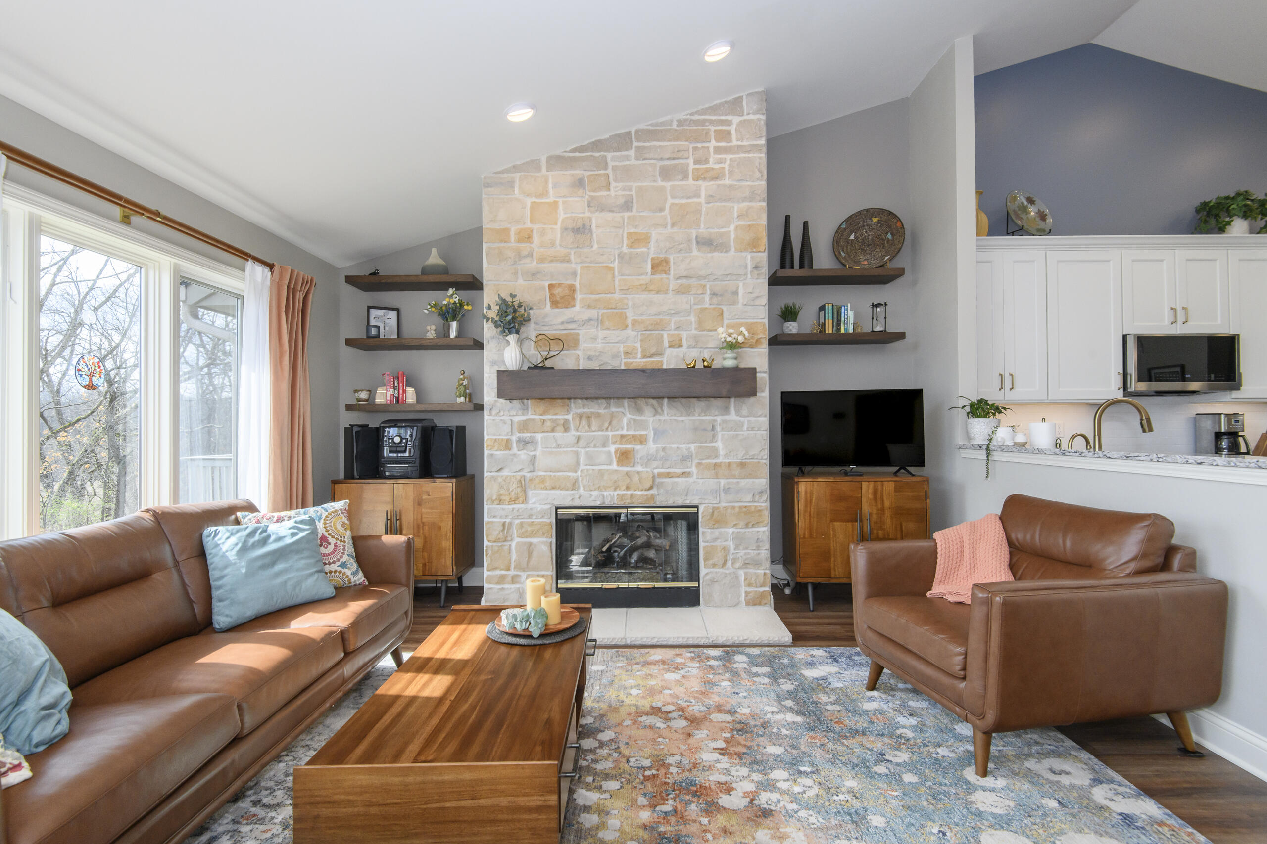 426 Oak Tree Court Hartland, WI 53029 - Photo 16 of 60 426 Oak Tree-11