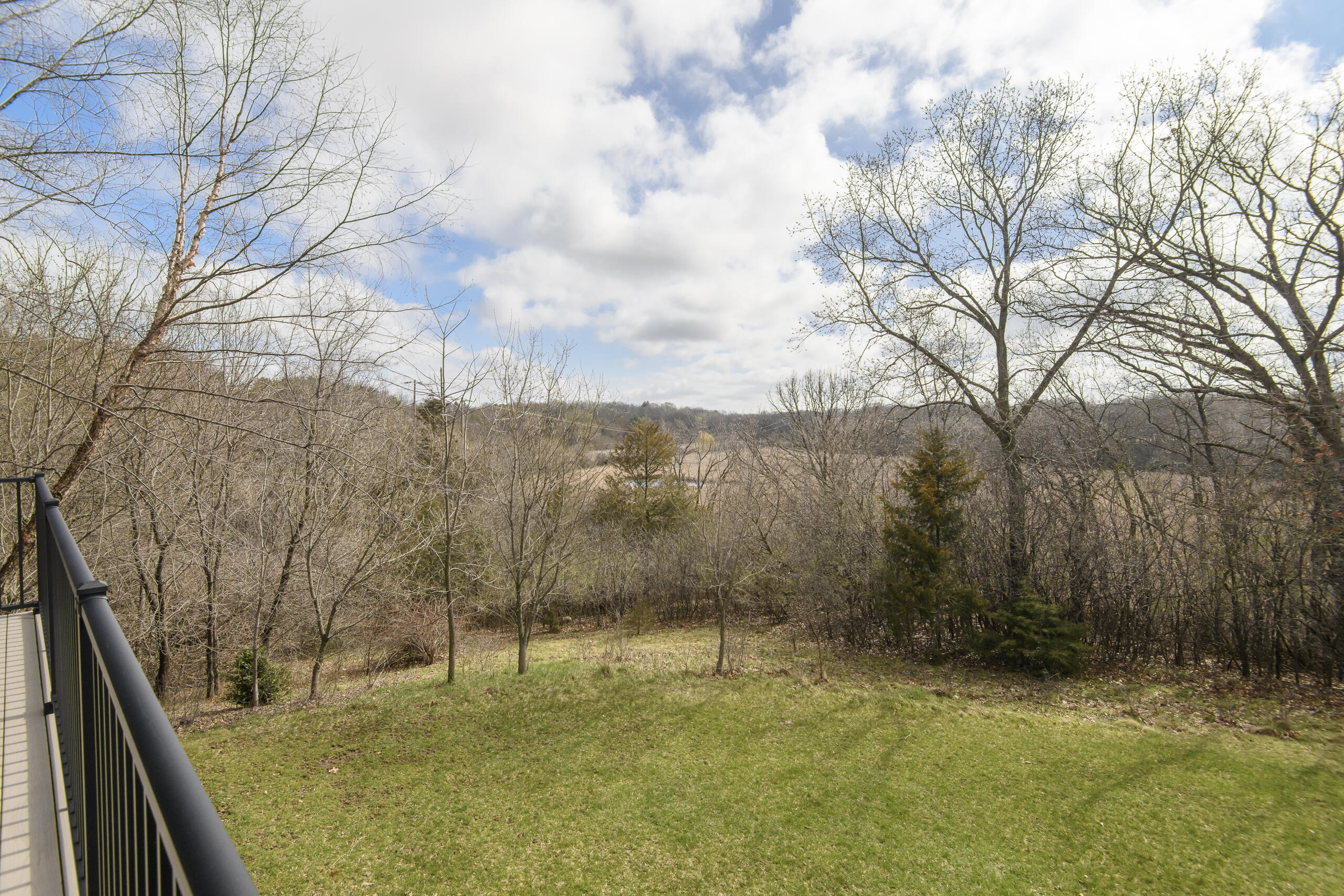 426 Oak Tree Court Hartland, WI 53029 - Photo 33 of 60 426 Oak Tree-28