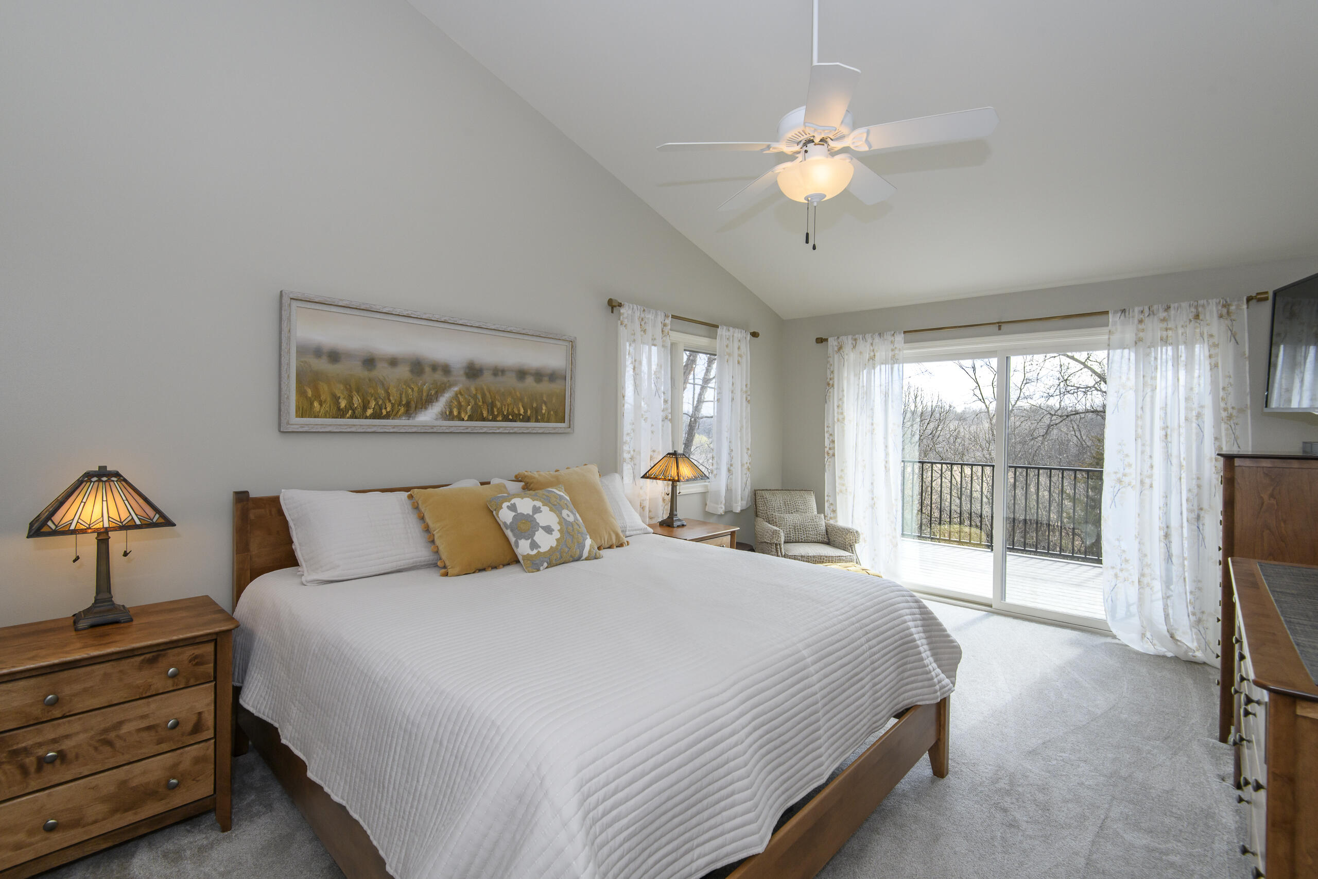 426 Oak Tree Court Hartland, WI 53029 - Photo 36 of 60 426 Oak Tree-31