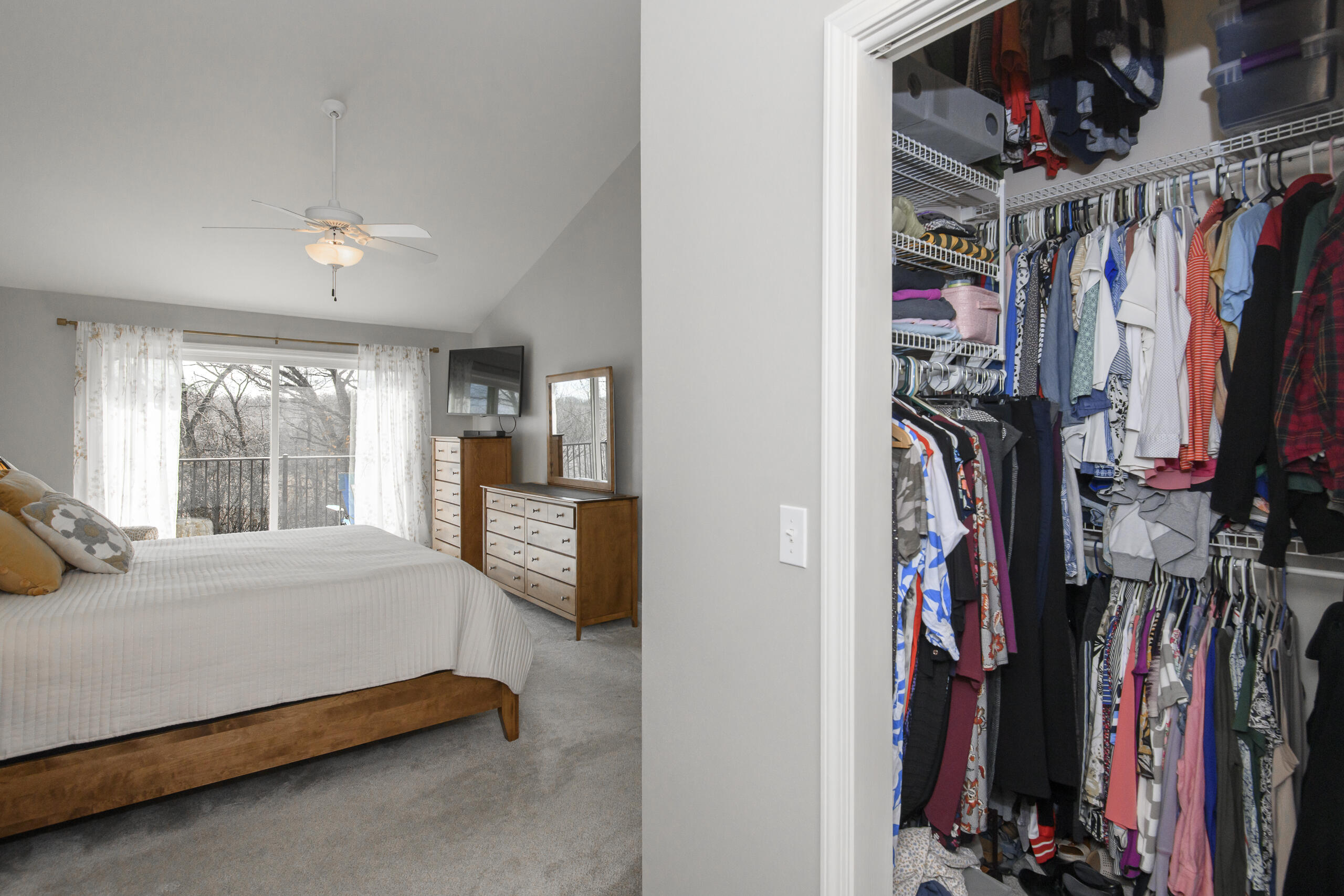 426 Oak Tree Court Hartland, WI 53029 - Photo 43 of 60 426 Oak Tree-38