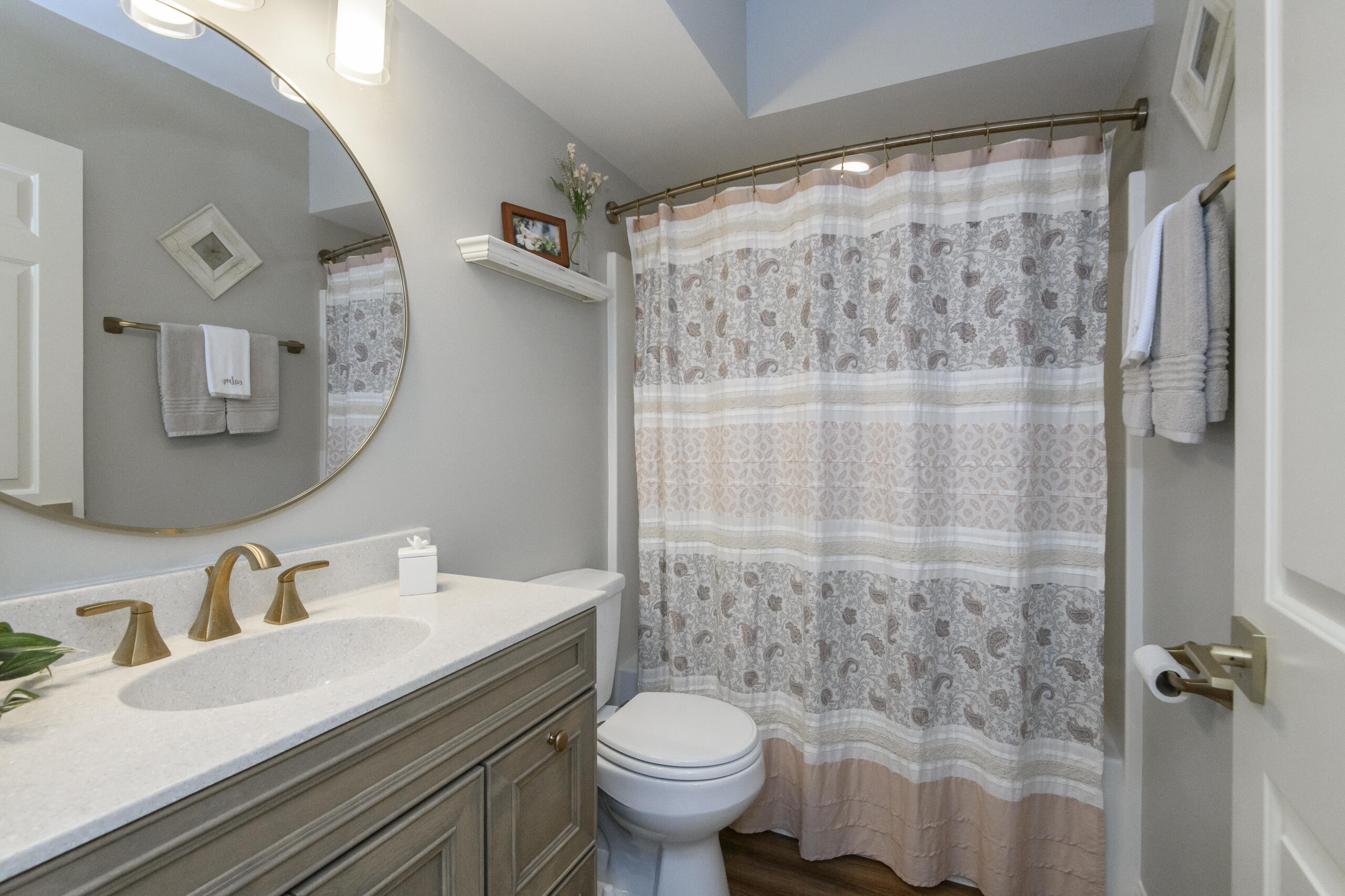 426 Oak Tree Court Hartland, WI 53029 - Photo 46 of 60 426 Oak Tree-41