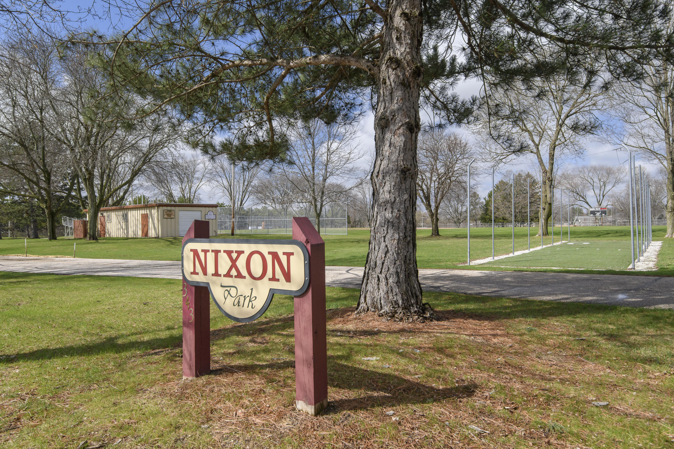 426 Oak Tree Court Hartland, WI 53029 - Photo 55 of 60 426 Oak Tree-50