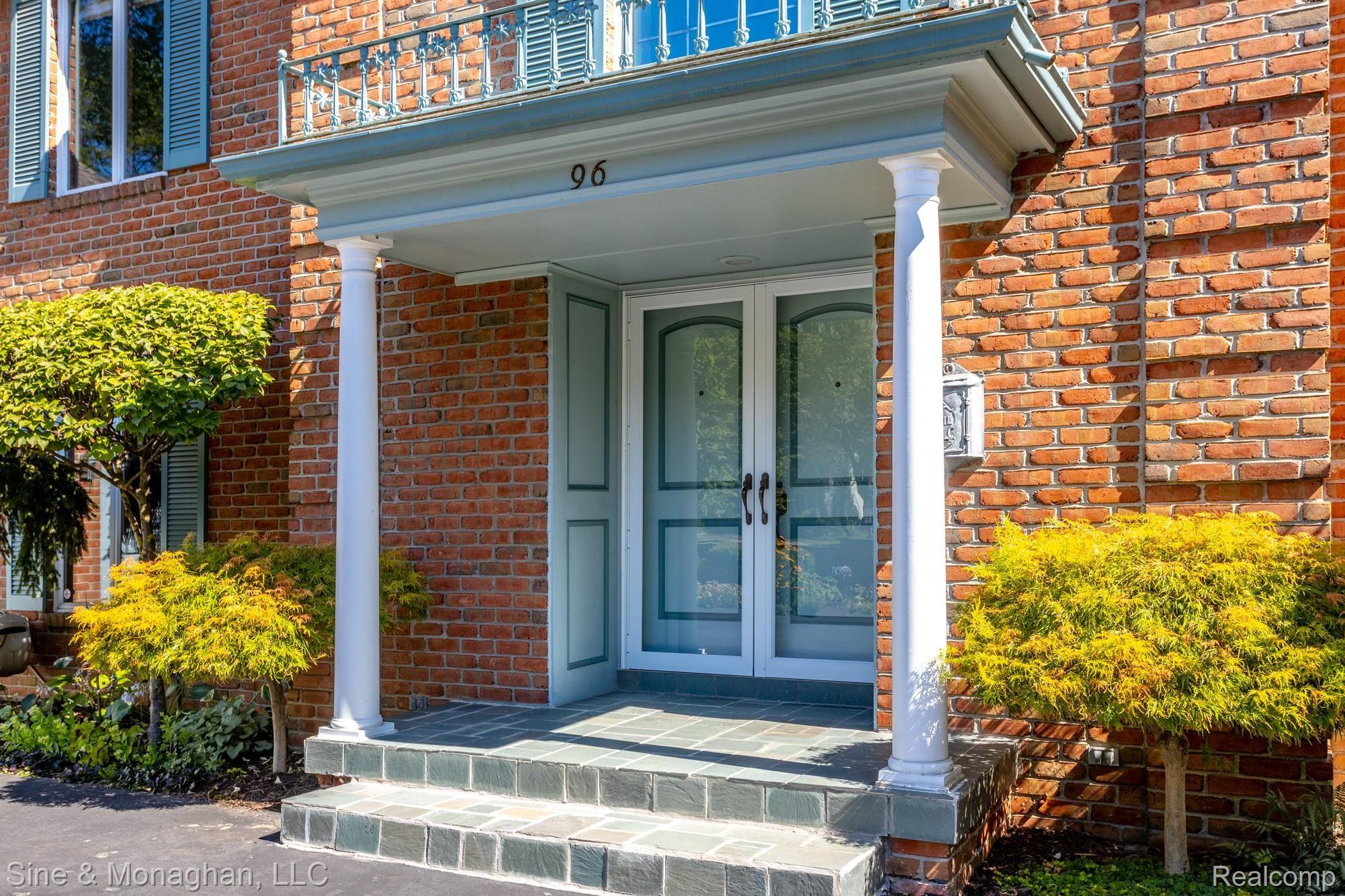 96 Lewiston Road Grosse Pointe, MI 48236 - Photo 72 of 76 96 Lewiston Exteriors S009.jpg