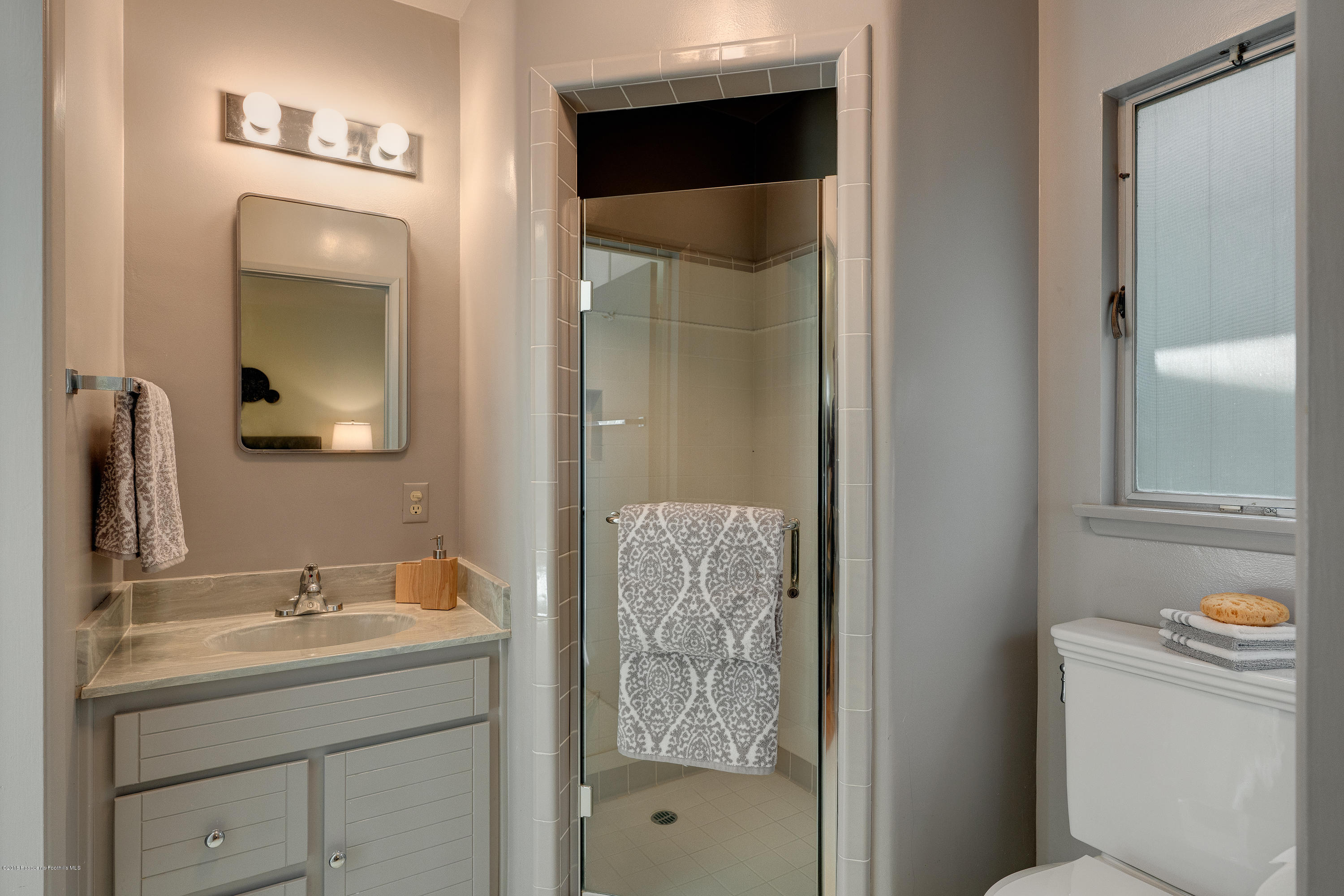 220 Glenullen Drive Pasadena, CA 91105 - Photo 15 of 29 egpimaging_220Glenullen_015_MLS