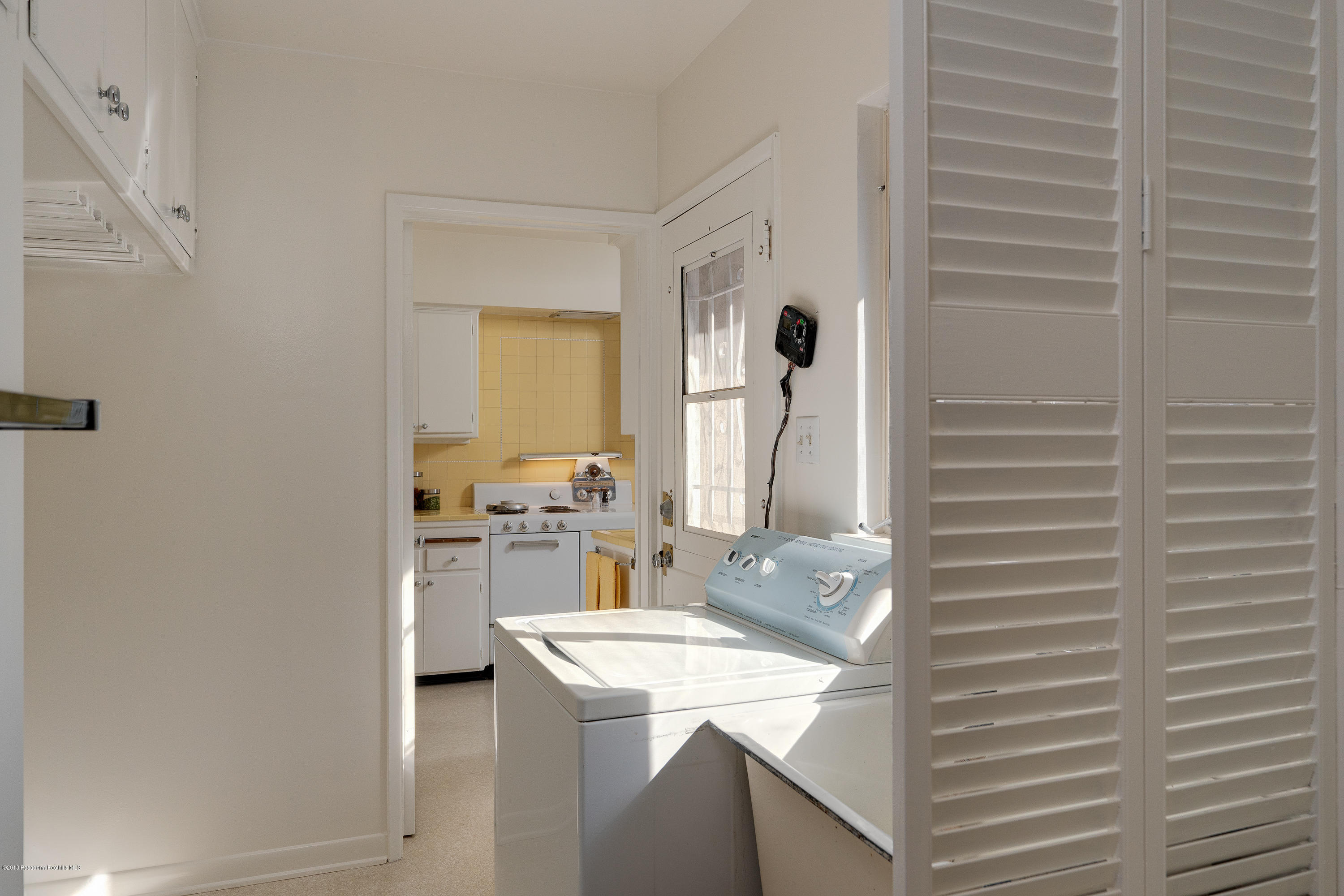 220 Glenullen Drive Pasadena, CA 91105 - Photo 21 of 29 egpimaging_220Glenullen_021_MLS